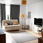 Apartments Pry Metro Swietokrzyska